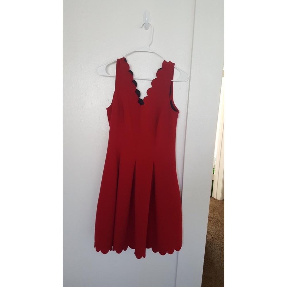 Banana Republic Size 4 Scalloped Red Dress
